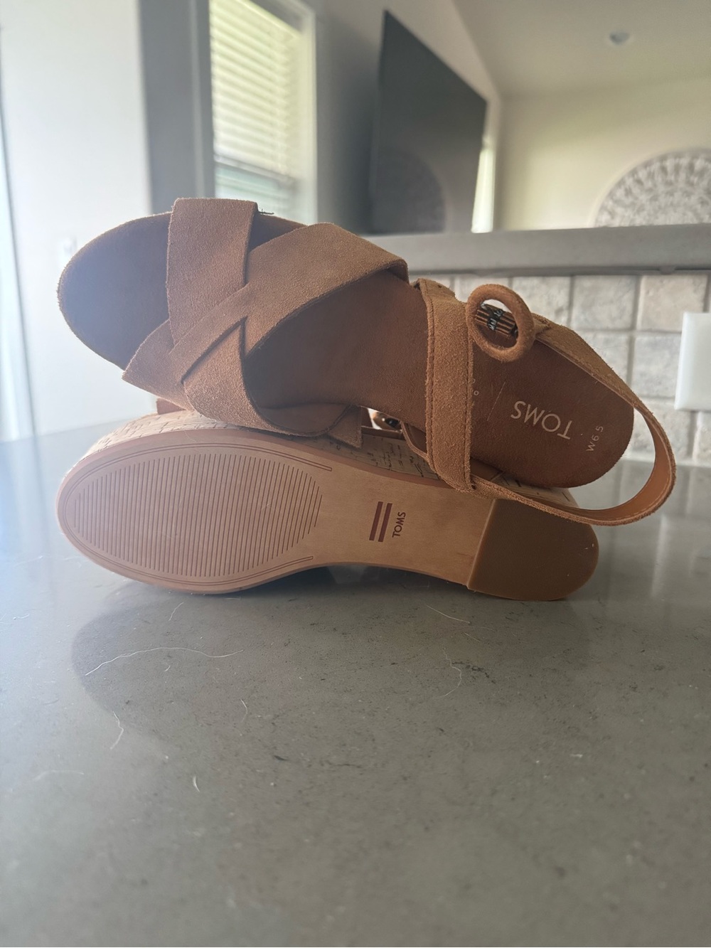 TOMS Women’s Brown Suede Cork Wedge Sandals Size 6.5 NWOT - Picture 2 of 3